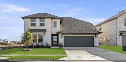 1331 Pierce, Royse City