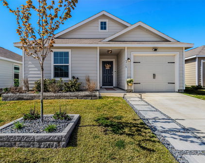 5715 Manarchos Ln, Forney