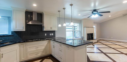7813 Creek Wood Dr, Rowlett