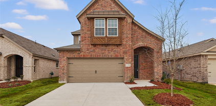 1138 Baker Bridge Dr, Forney