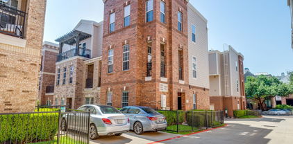 15741 Seabolt Unit 28, Addison