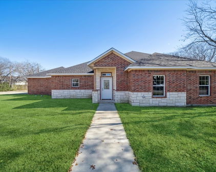202 S Nash St, Kaufman