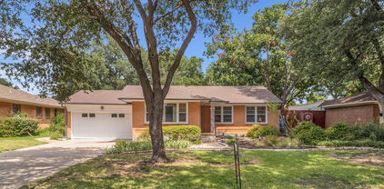 2953 Lavita Ln, Farmers Branch