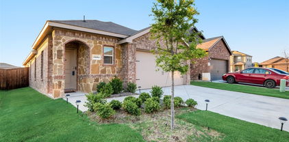 1404 Sebastian Dr, Forney