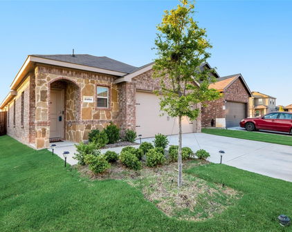 1404 Sebastian Dr, Forney