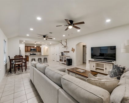 2282 Torch Lake Dr, Forney