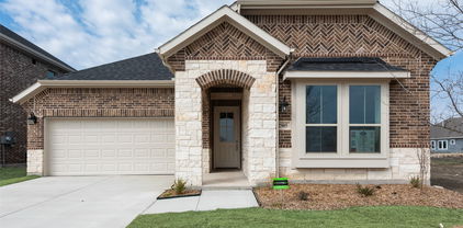 2905 Hanscom St, Forney