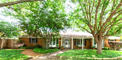 3380 Camelot Dr, Dallas