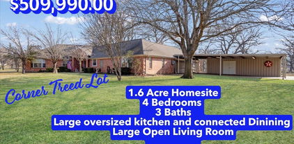 3135 Woodglen Dr, Commerce
