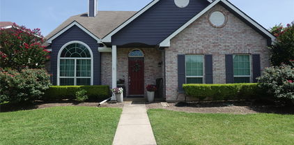 416 Sims Dr, Cedar Hill