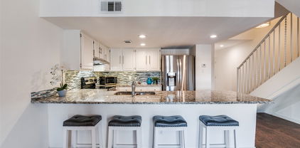 438 Yacht Club Dr Unit F, Rockwall