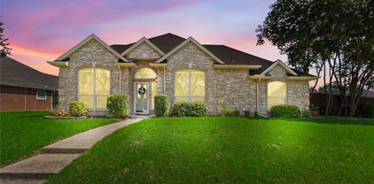 3506 Lake Highlands Dr, Rowlett