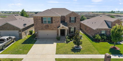 2217 Heaton St, Forney