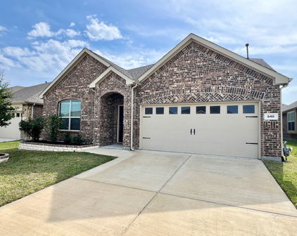848 Carmen St, Forney
