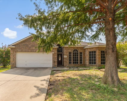 1530 Fairfield Dr, Forney