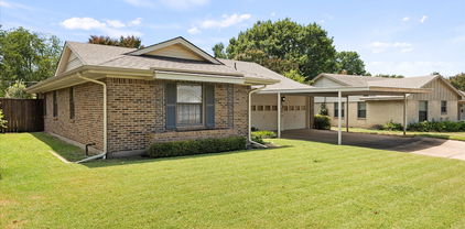 11114 Quail Run St, Dallas