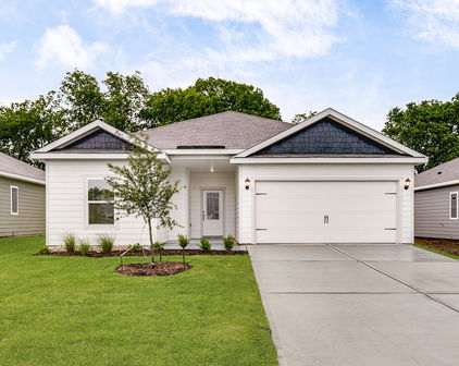 205 Southgate Dr, Terrell