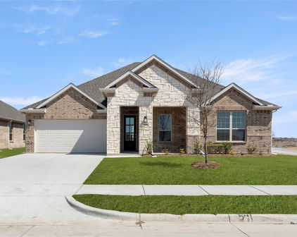 541 San Angelo Dr, Forney