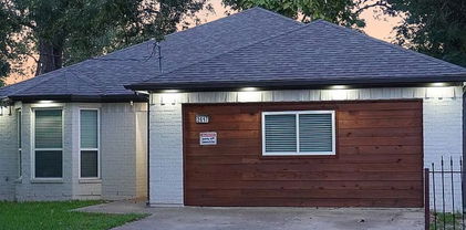 2617 Birmingham Ave, Dallas