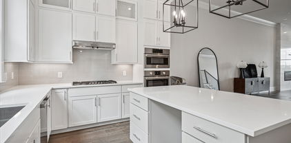 4122 Belt Line Rd, Addison