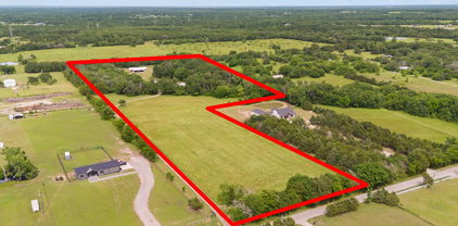 9547 County Rd 346, Terrell