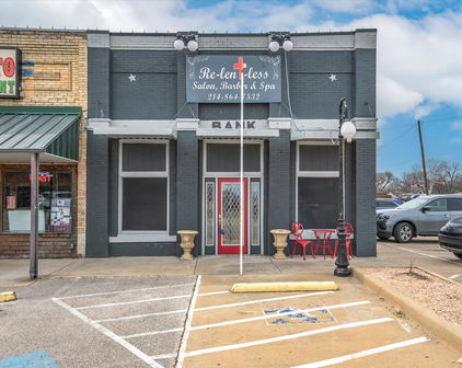 100 S Main St, Crandall