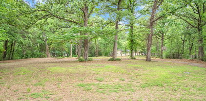 1106 Woodland Dr, Canton