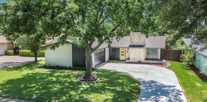913 Meadow View Dr, Richardson