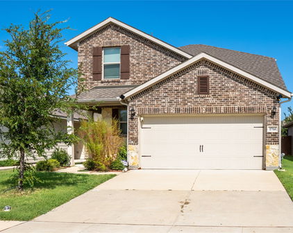 1714 Cecil Crest Ln, Forney