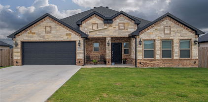 2216 Samuel St, Mabank