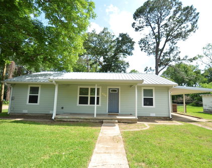 557 E Elm St, Canton