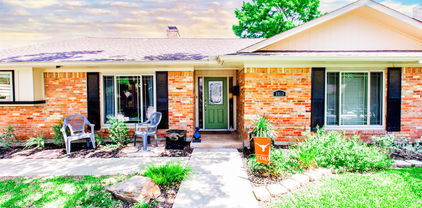 2813 Quail Ridge Dr, Carrollton