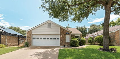 14826 Le Grande Dr, Addison
