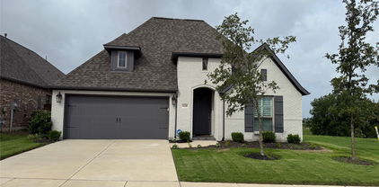 1235 Rushcroft Way, Forney