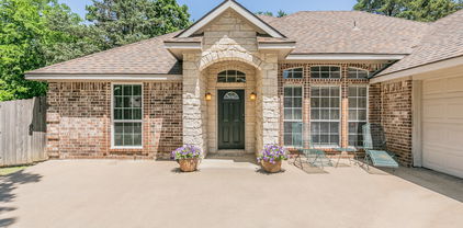 1944 Nottingham Dr, Kaufman