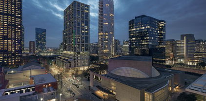 1747 Leonard St Unit 903, Dallas