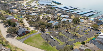 560 Yacht Club Dr, Rockwall