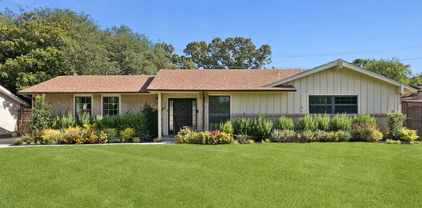 3205 Townsend Dr, Dallas