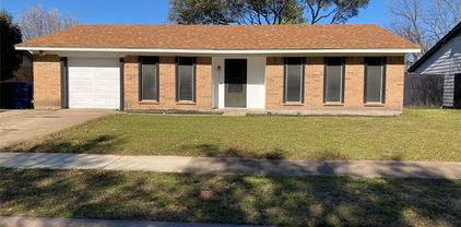 422 Southlake Dr, Forney