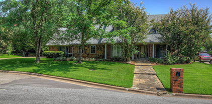 18 Mullaney Rd, Greenville