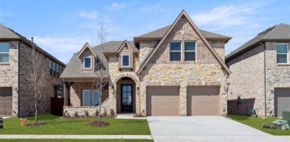 1314 Comal Dr, Forney