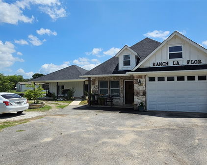 1551 County Road 2540, Quinlan