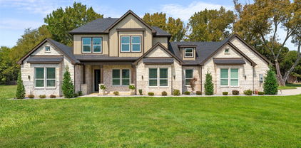 930 Bent Tree Ln, Combine