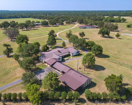 2943 Co Rd 3208th Rd, Wills Point