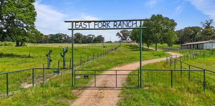 3044 Us Highway 80, Grand Saline