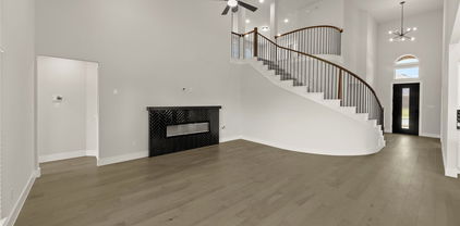 1317 Flamingo, Forney