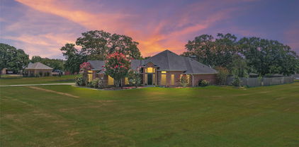 1082 Oak Bend Dr, Kaufman