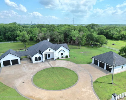 7259 County Road 273, Terrell