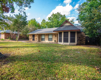 209 Countryside Dr, Crandall