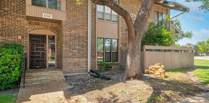 10747 Park Village Pl Unit B, Dallas